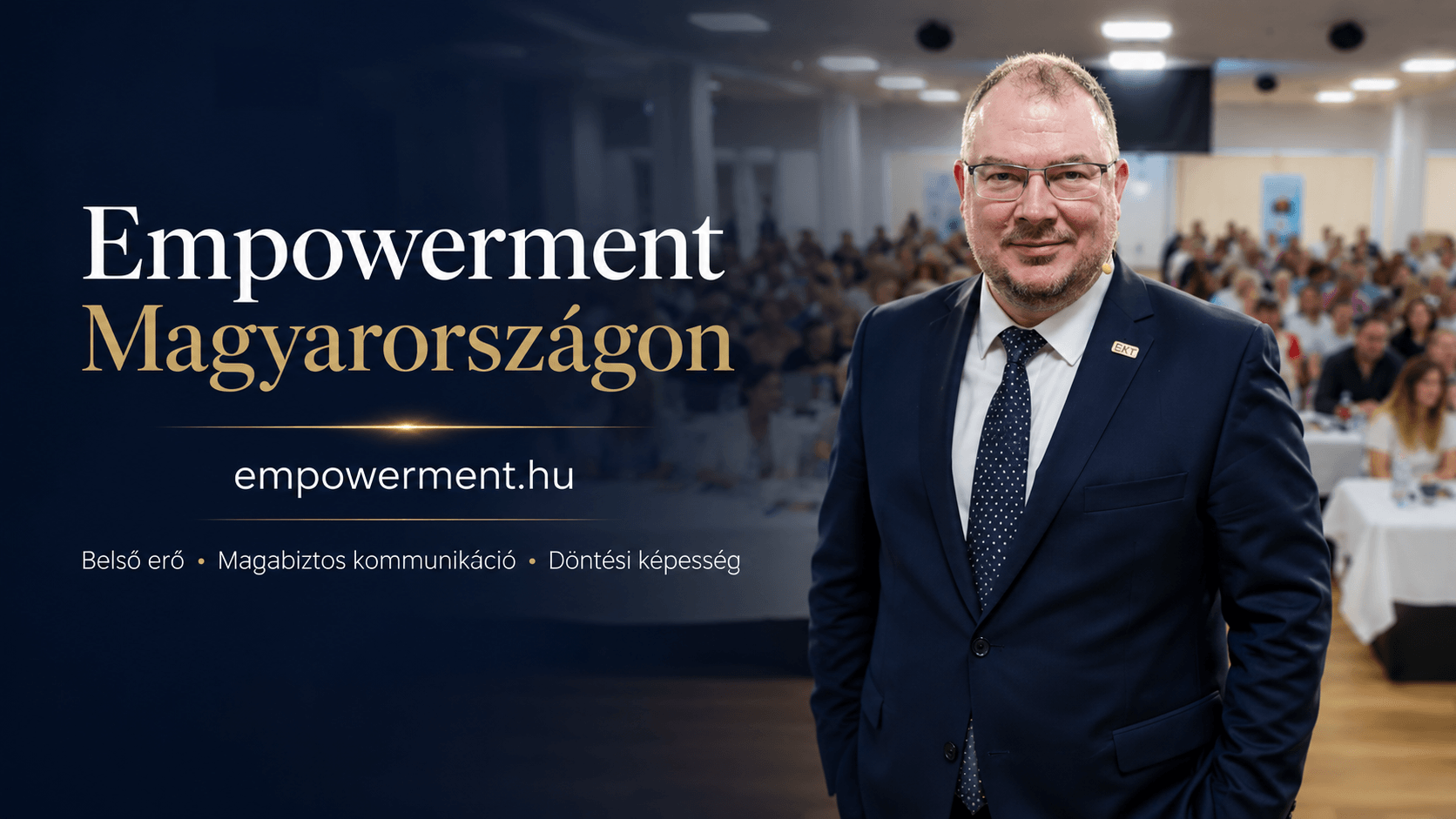 Kasza Tamás előadóként, empowerment témájú rendezvény háttérrel